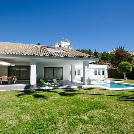 Villa Xi *